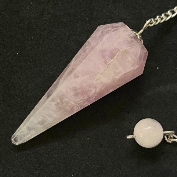 Rose Quartz Pendulum with 8mm Morganite Bead Detail, 24cm Length - Picture 2 of 4